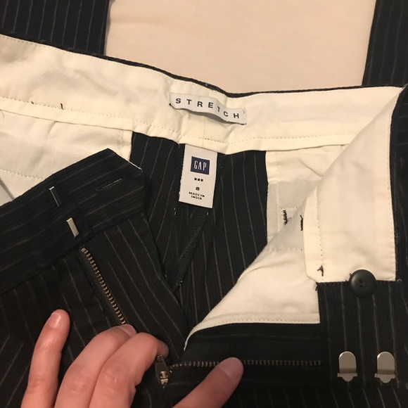 🔴 GAP Pin Striped Slacks - Picture 4 of 8